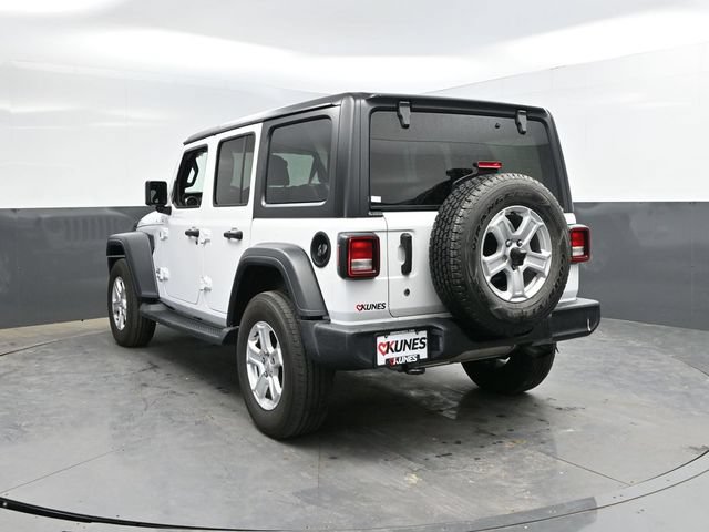 Certified 2018 Jeep Wrangler Unlimited Sport S AWD/4WD image 10