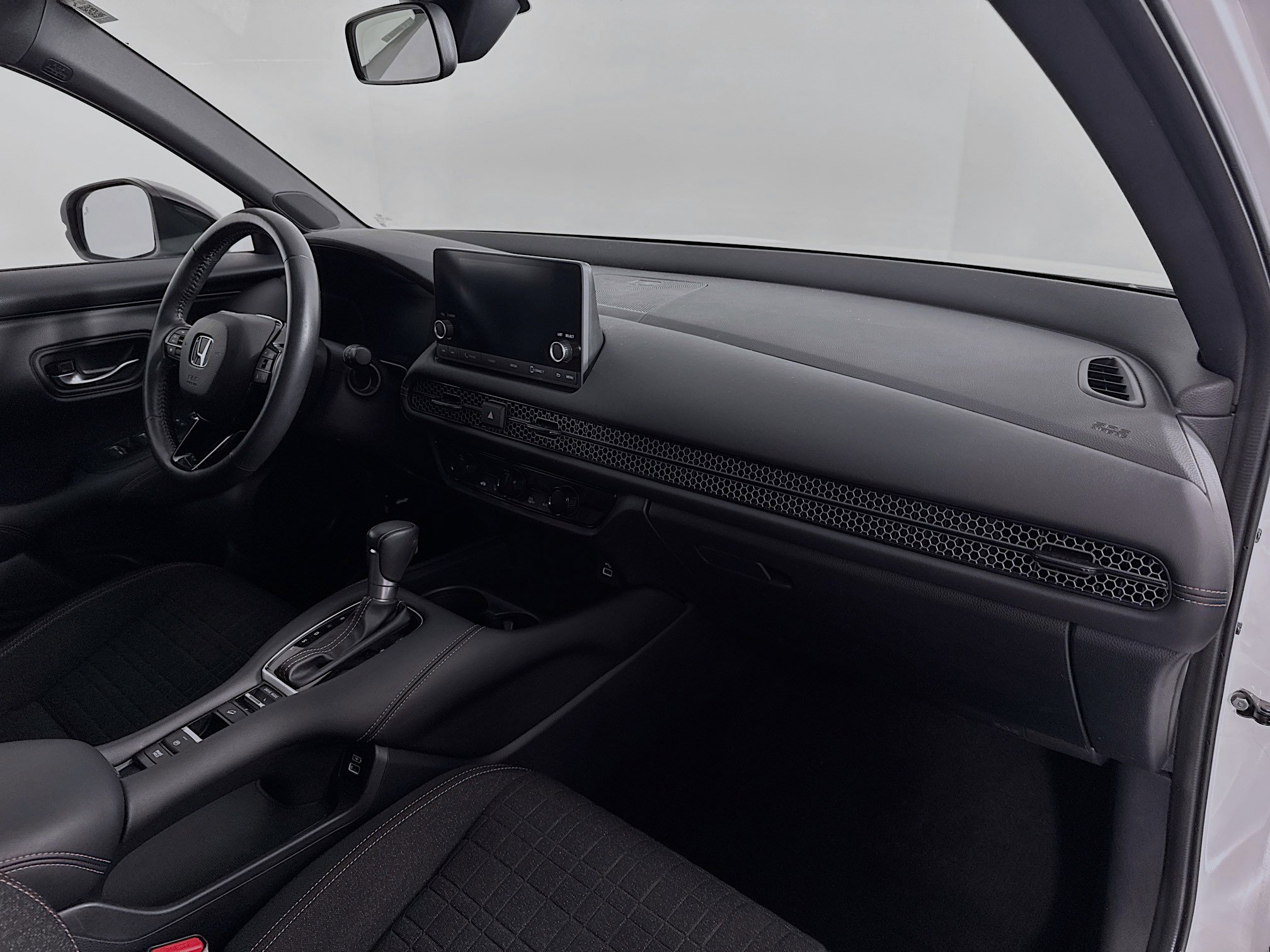 Certified 2023 Honda HR-V Sport image 27