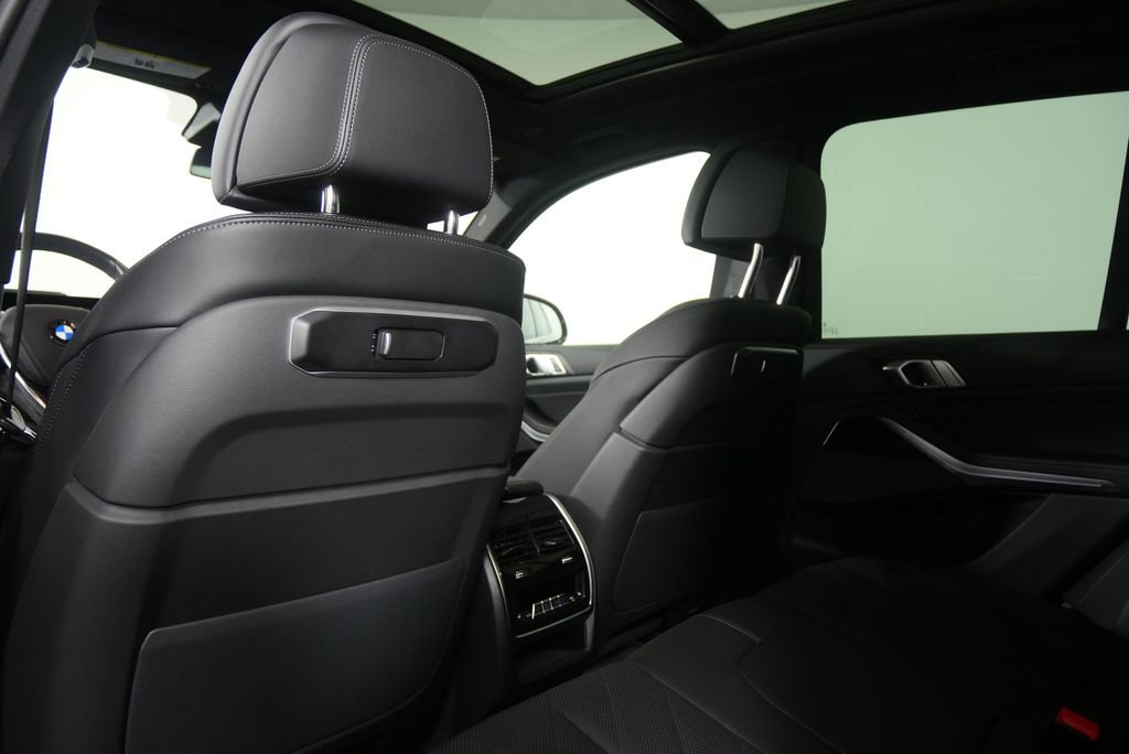 Certified 2025 BMW X5 xDrive40i image 16