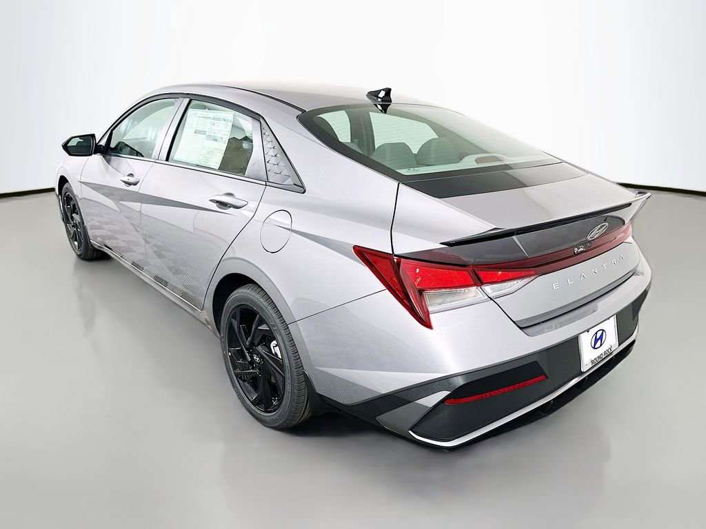 New 2026 Hyundai Elantra Sport image 7