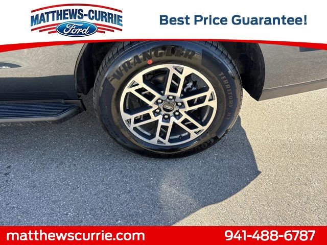 New 2026 Ford Expedition Active RWD image 16
