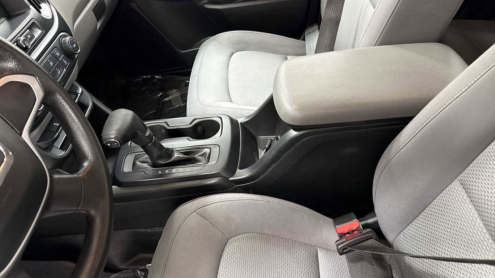 Used 2018 GMC Canyon 2WD Ext Cab 128.3 w/ Convenience Package image 22