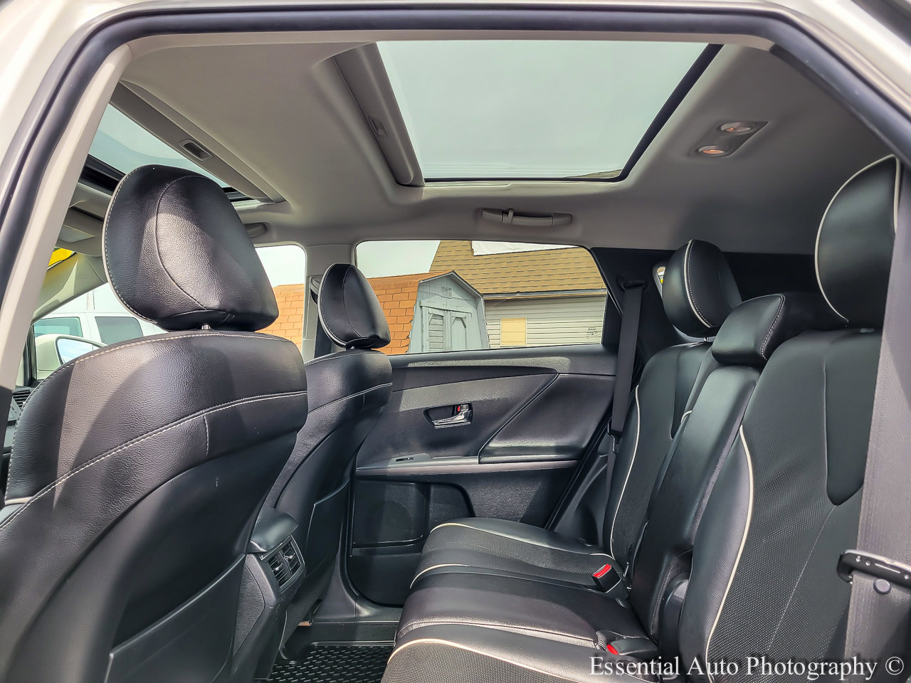 Used 2013 Toyota Venza LE image 11