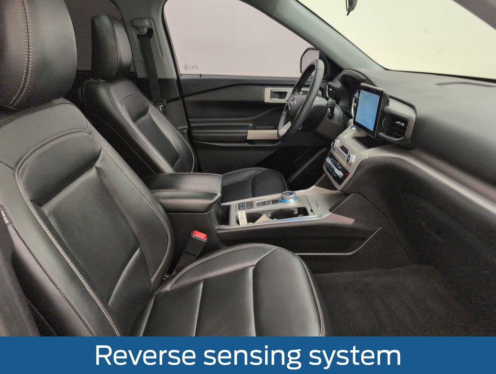 Certified 2022 Ford Explorer XLT w/ Equipment Group 202A image 16