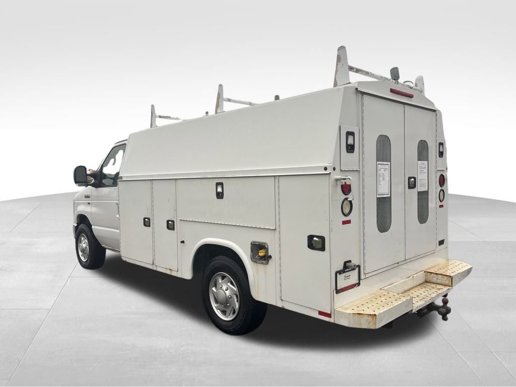 Used 2016 Ford E-350 and Econoline 350 Super Duty w/ Power Windows & Locks Group image 3
