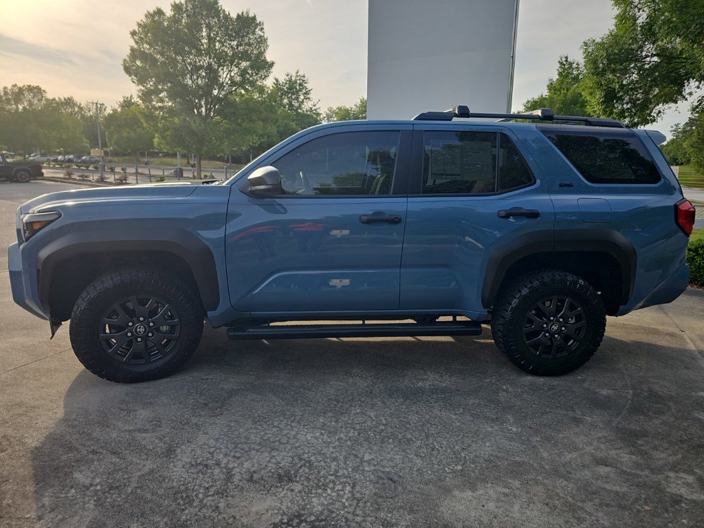 Used 2026 Toyota 4Runner SR5 AWD/4WD image 17