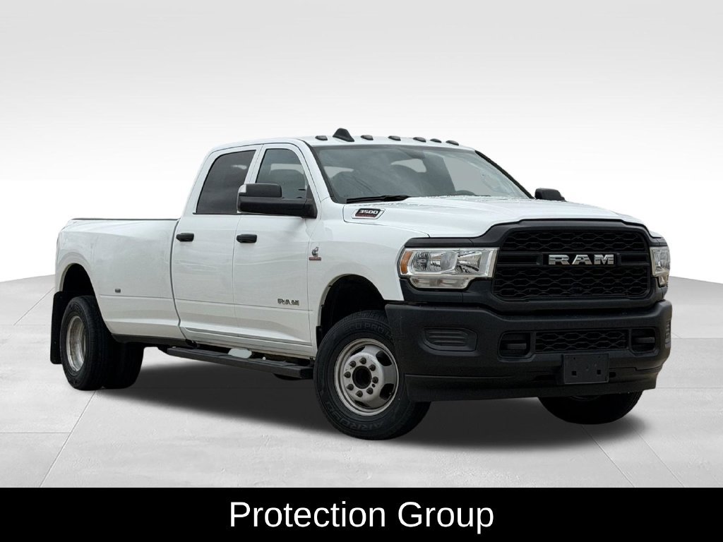 Used 2022 RAM 3500 Tradesman AWD/4WD image 2