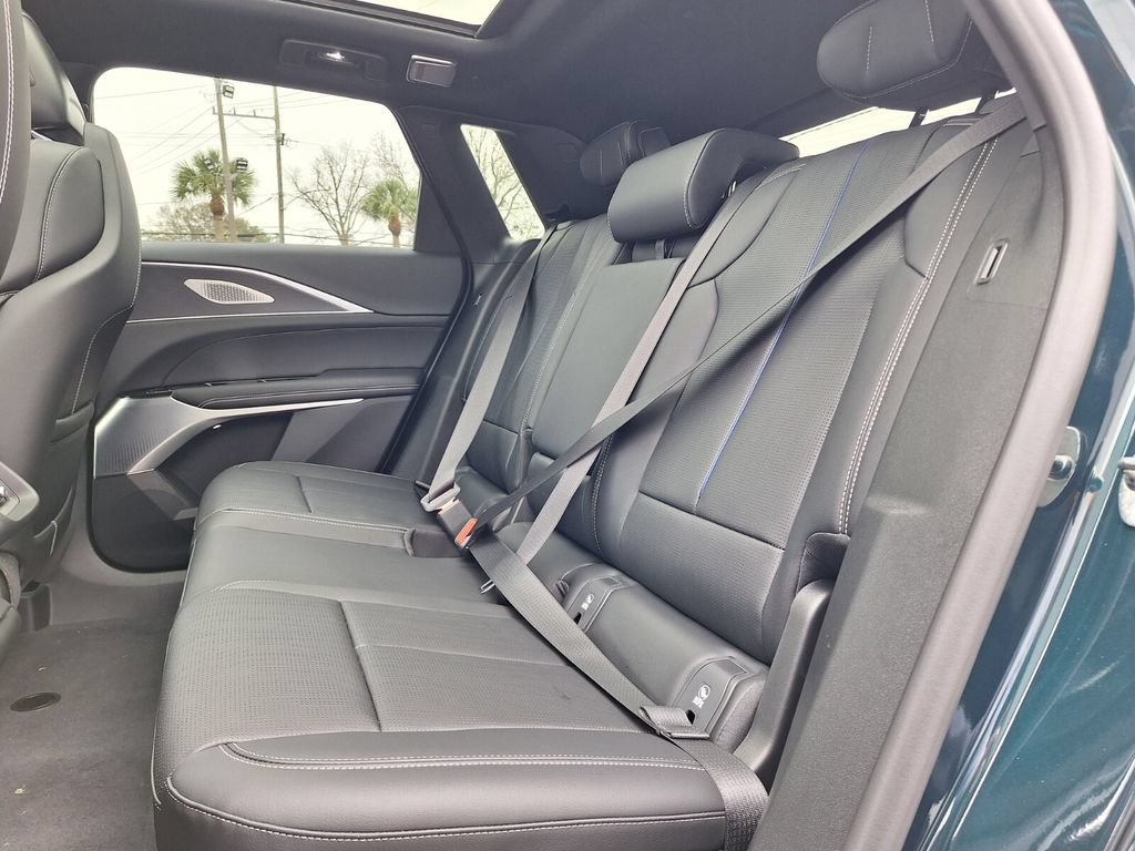 New 2026 Cadillac Lyriq Premium Luxury RWD image 24