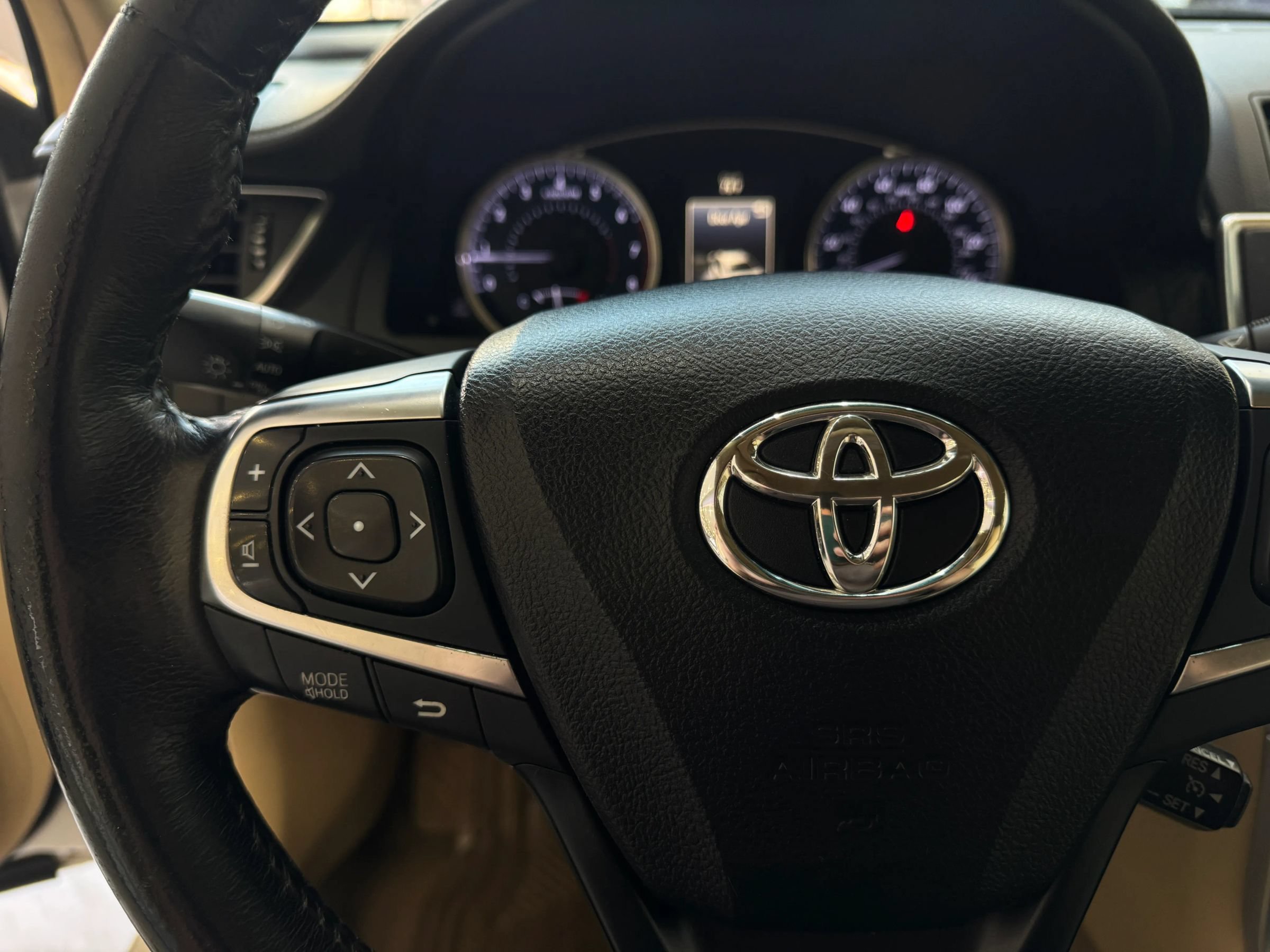 Used 2017 Toyota Camry XLE FWD image 15