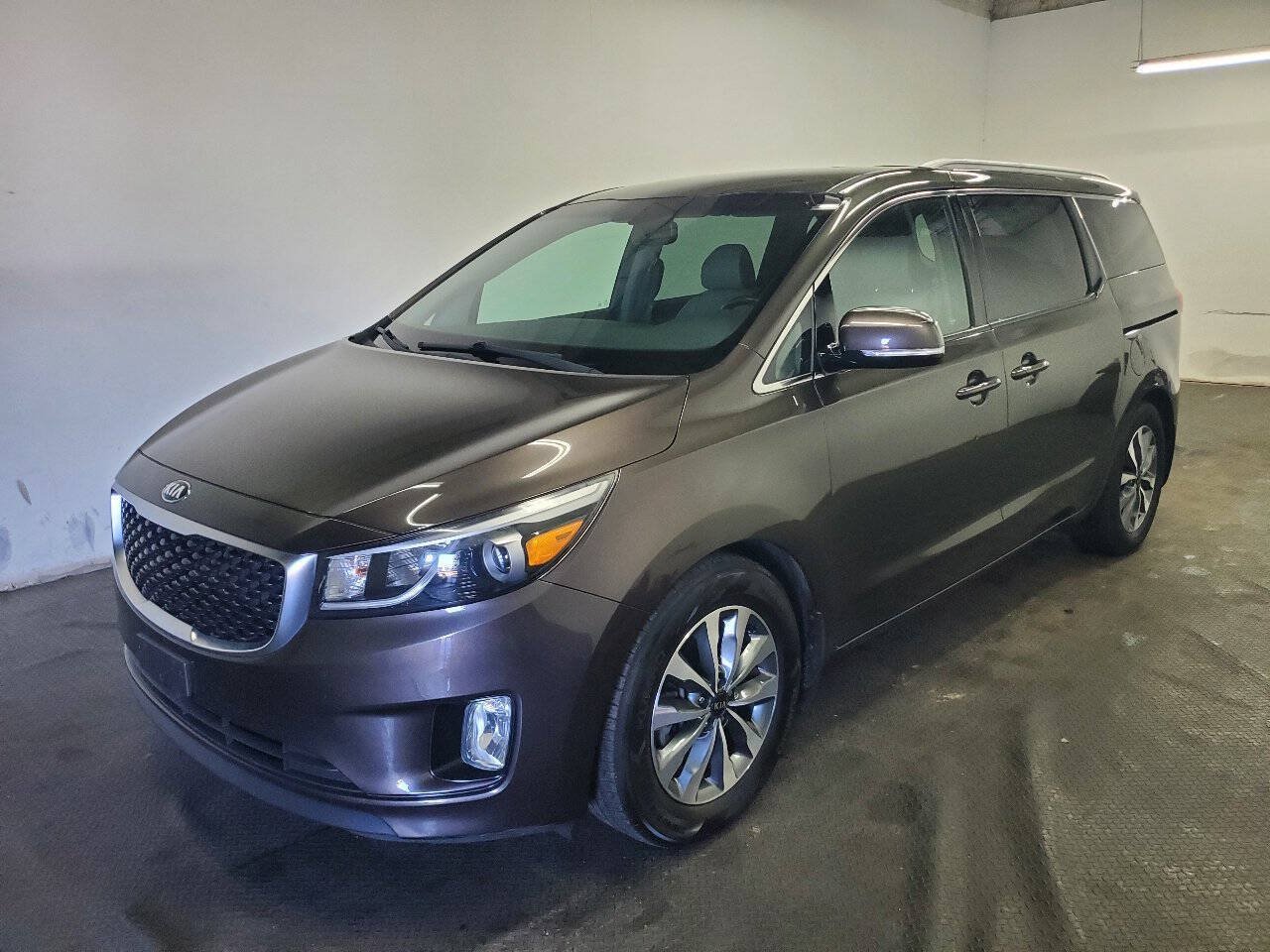 Used 2015 Kia Sedona SX