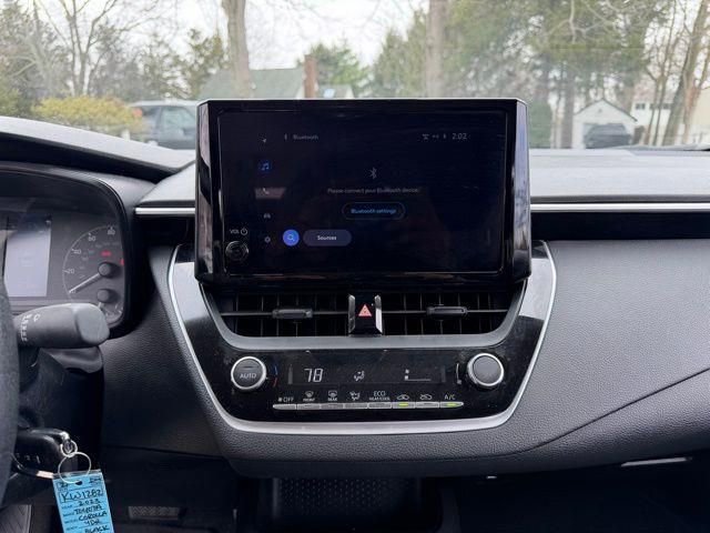 Used 2023 Toyota Corolla LE w/ Carpet Mat Package (TMS) FWD image 26