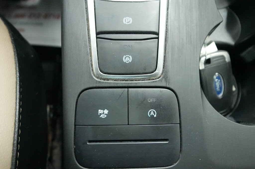 Used 2020 Ford Escape SEL AWD/4WD image 32