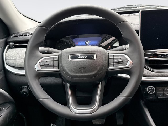 Used 2022 Jeep Compass Latitude image 12