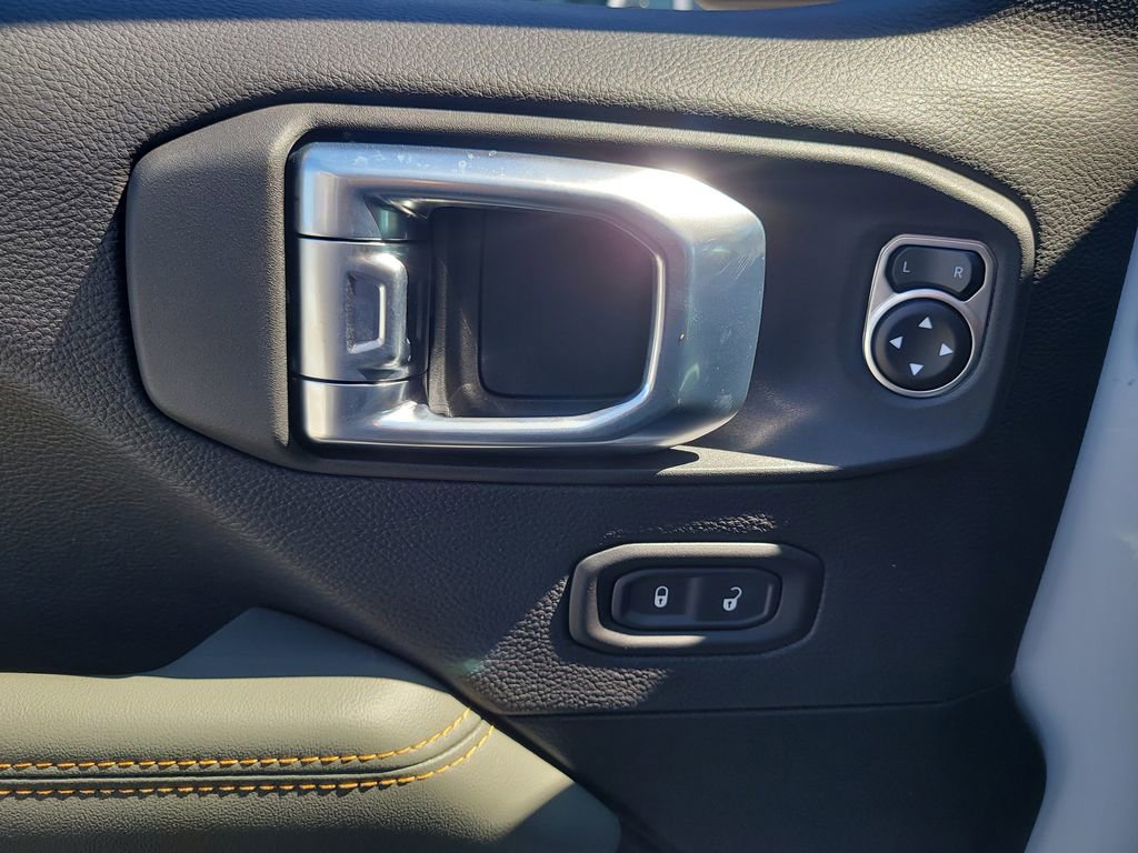 New 2026 Jeep Gladiator Mojave image 14