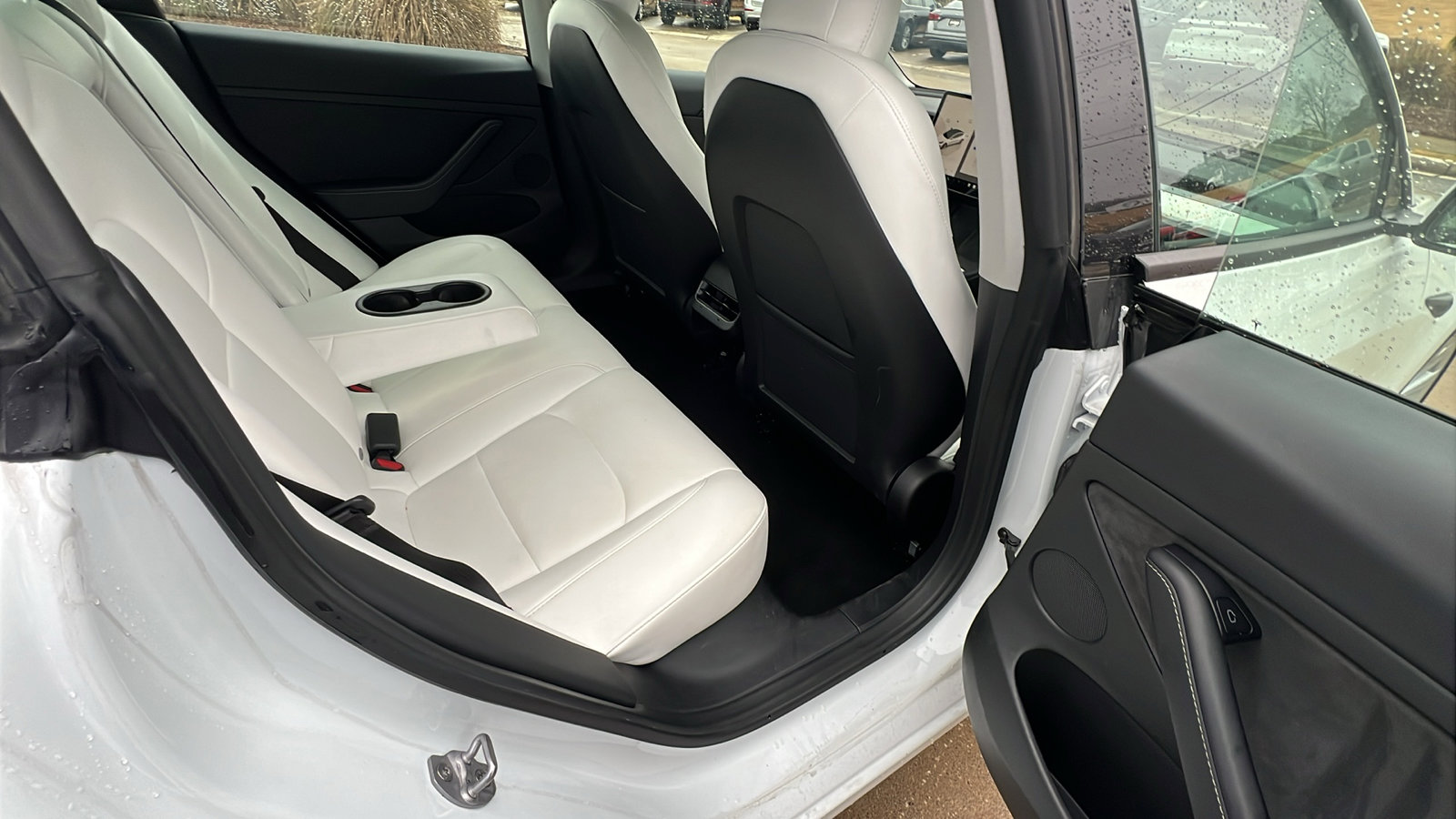 Used 2022 Tesla Model 3 Standard Range image 22