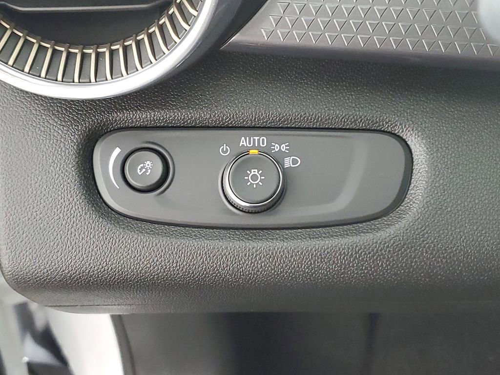 Used 2026 Chevrolet Trax ACTIV image 26