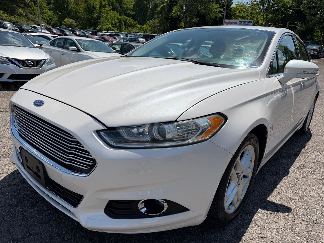 Used 2015 Ford Fusion SE w/ Equipment Group 202A FWD image 1