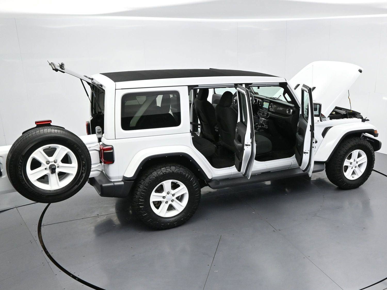 Used 2022 Jeep Wrangler Unlimited Sahara w/ LED Lighting Group AWD/4WD image 42