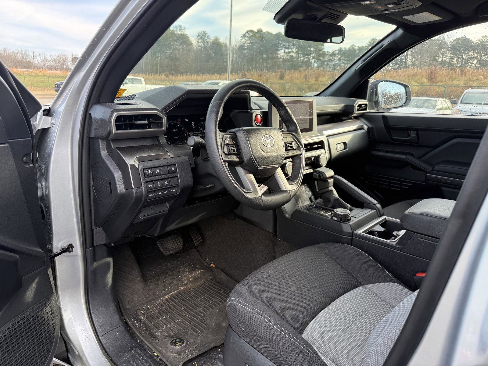 Used 2025 Toyota 4Runner 4WD image 11