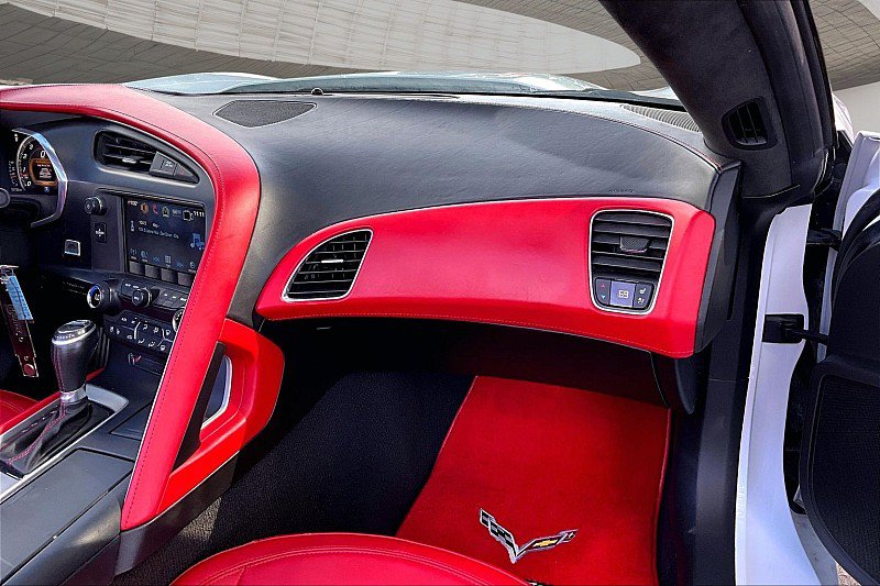 Used 2016 Chevrolet Corvette Stingray Convertible w/ 3LT Preferred Equipment Group RWD image 13