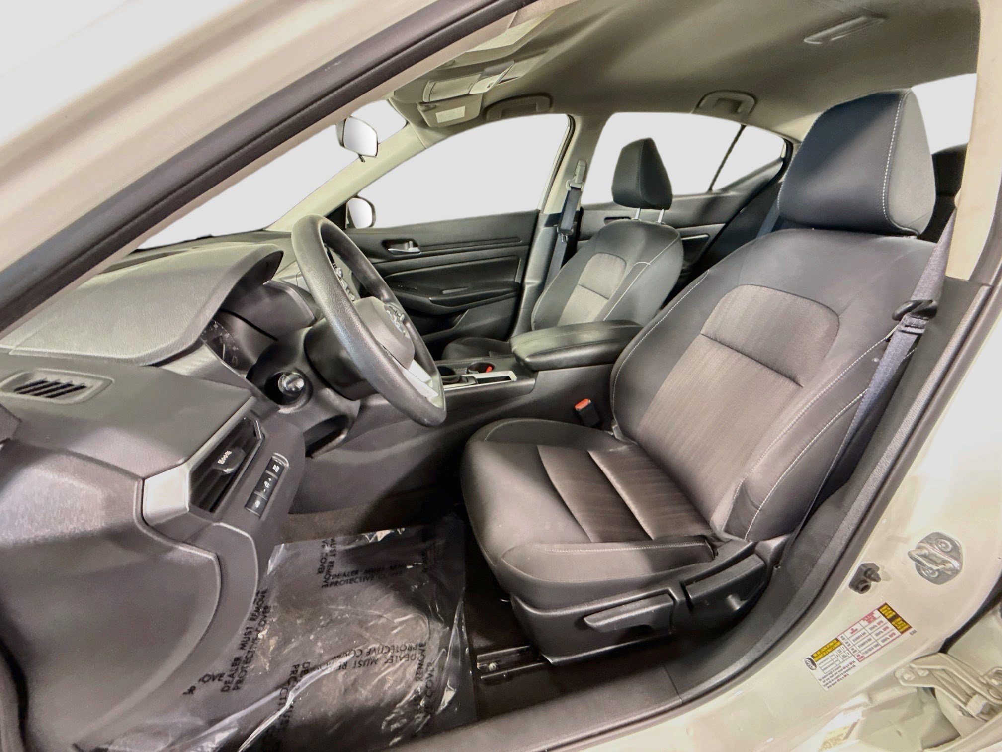 Used 2022 Nissan Altima 2.5 S FWD image 22