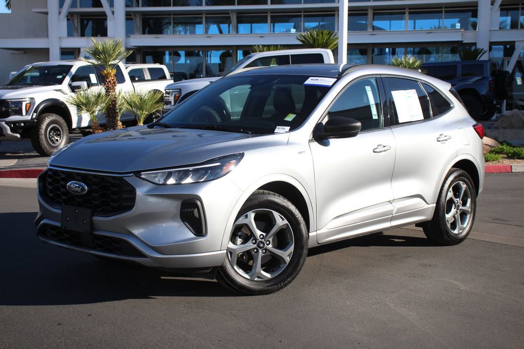 Certified 2023 Ford Escape ST-Line AWD/4WD image 1