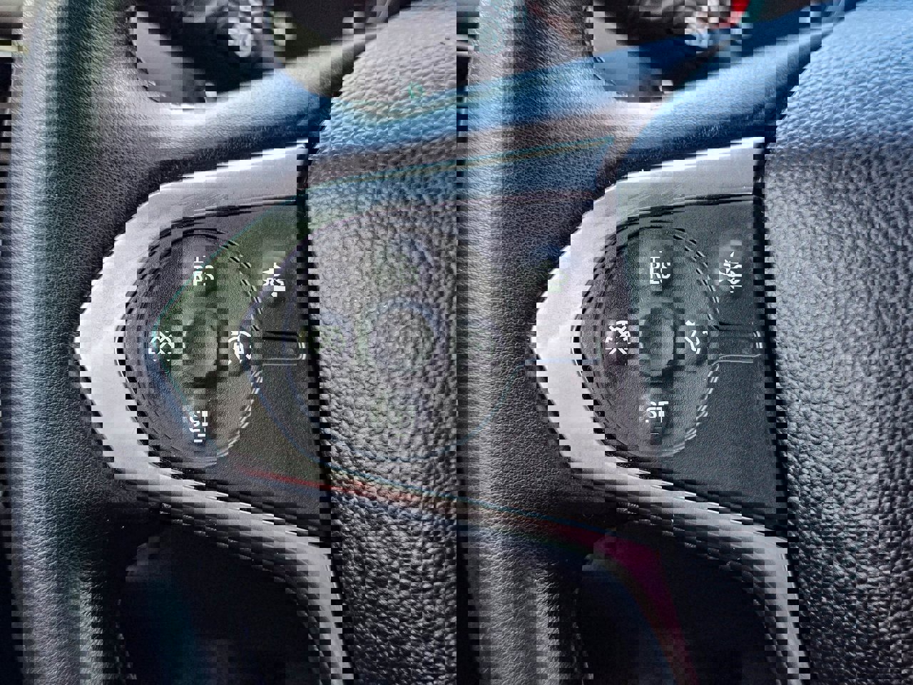 Certified 2023 Chevrolet Traverse LT w/ Rear Camera Mirror Package image 20