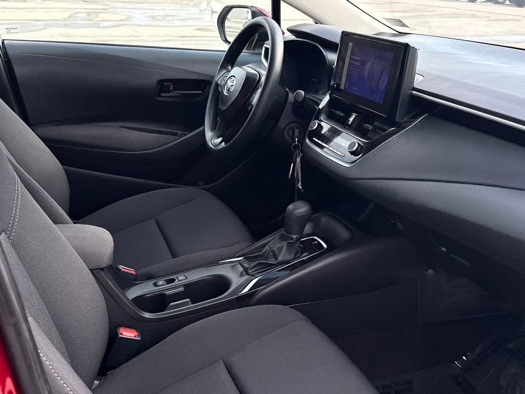 Certified 2025 Toyota Corolla LE image 11