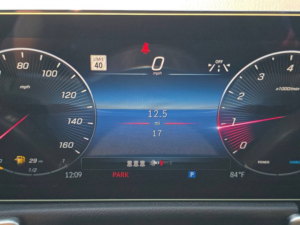 New 2026 Mercedes-Benz GLB 250 4MATIC image 29