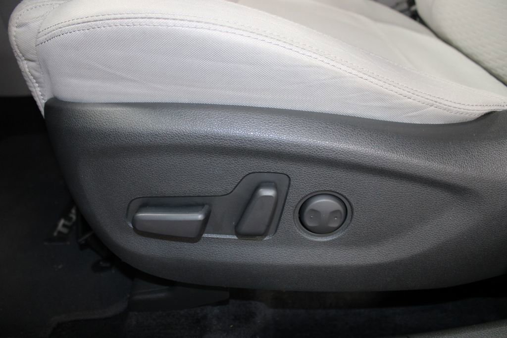 Used 2020 Hyundai Tucson Sport w/ Cargo Package image 16