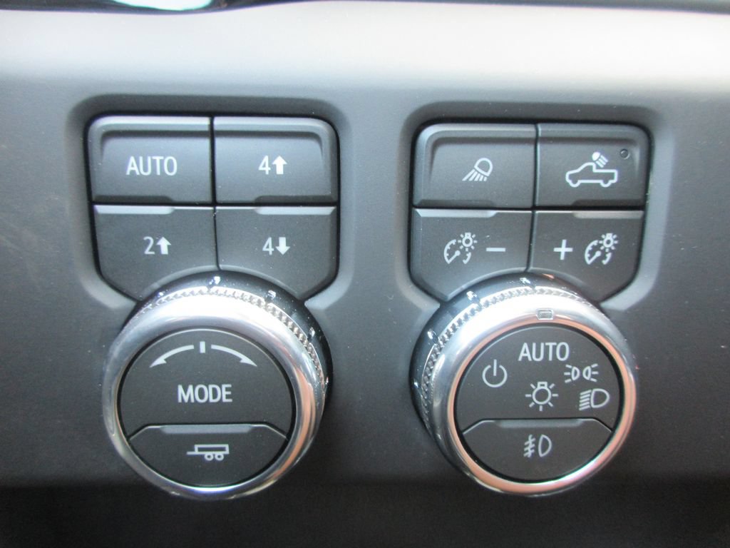 New 2026 GMC Sierra 2500 AT4 w/ AT4 Premium Plus Package AWD/4WD image 18