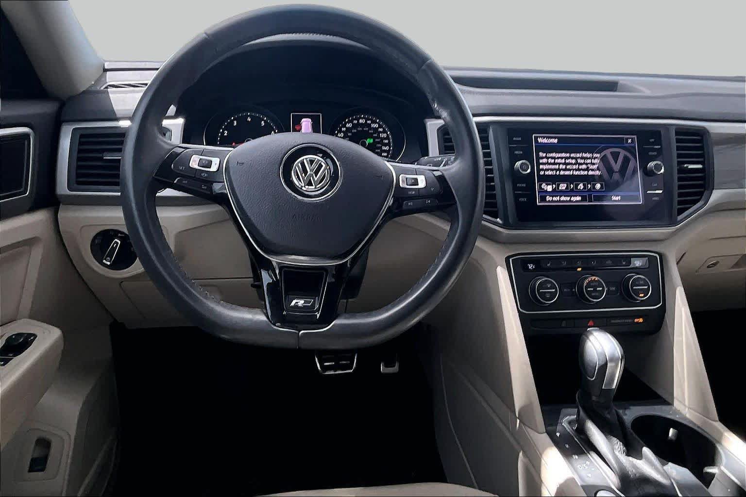 Used 2020 Volkswagen Atlas SE w/ Panoramic Sunroof Package FWD image 6