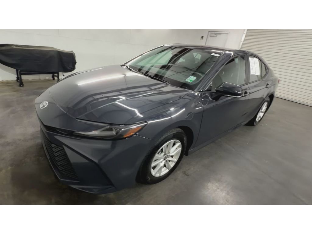 Used 2025 Toyota Camry LE FWD image 4