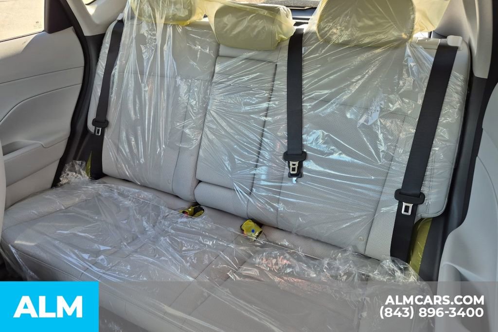 Used 2026 Hyundai Kona SEL Premium image 16