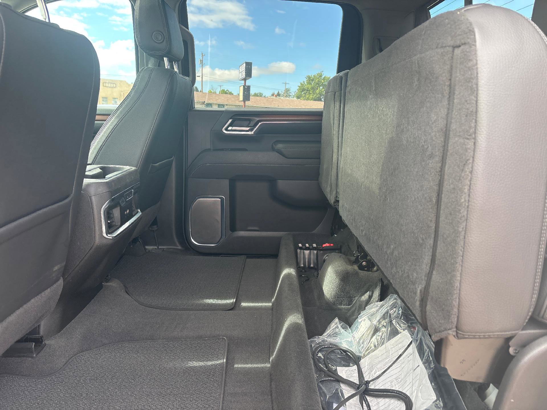 Used 2024 GMC Sierra 2500 Denali w/ Denali Reserve Package image 38