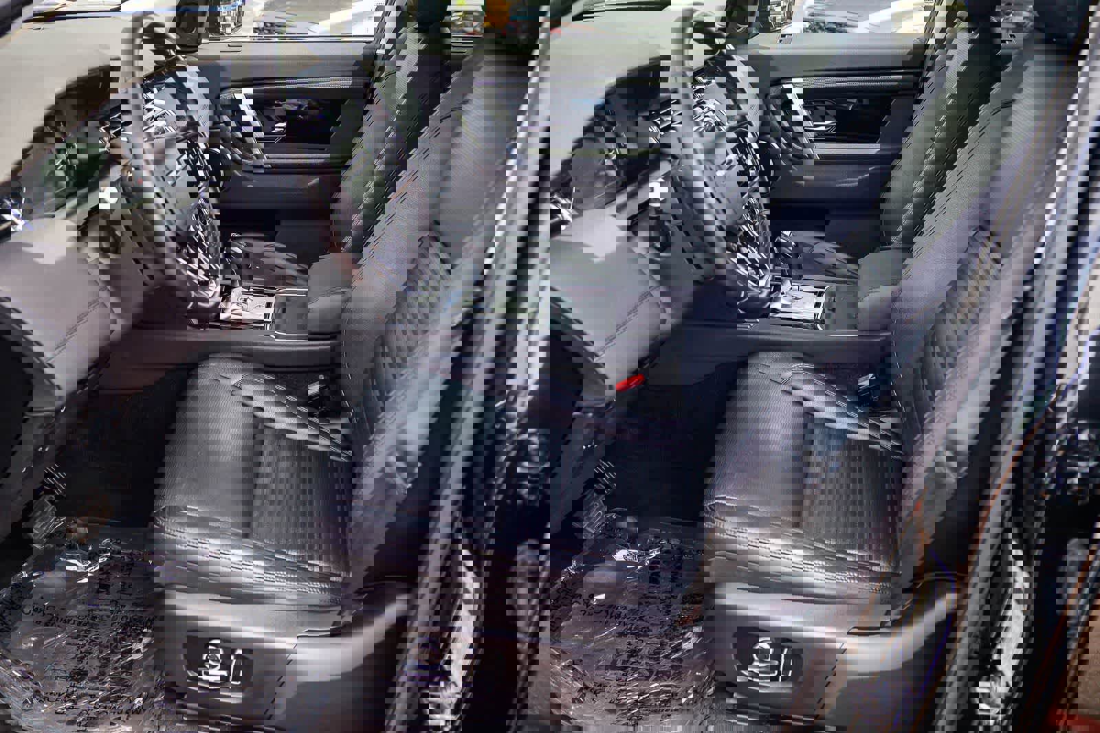 Certified 2021 Land Rover Discovery Sport S image 17