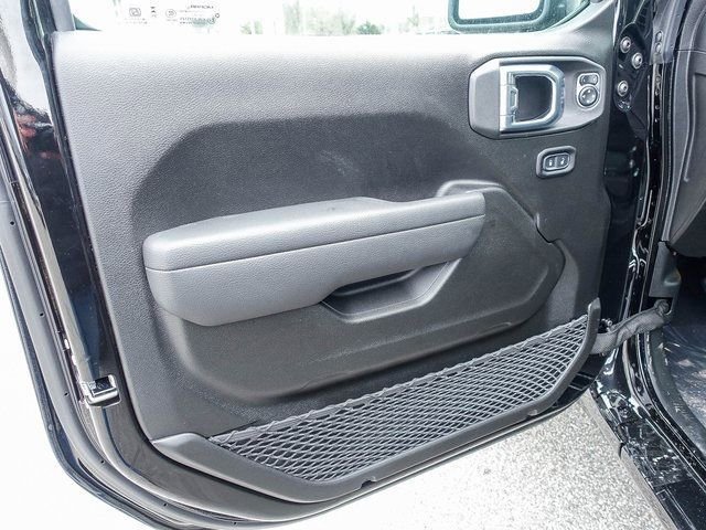 New 2026 Jeep Gladiator Sport AWD/4WD image 13