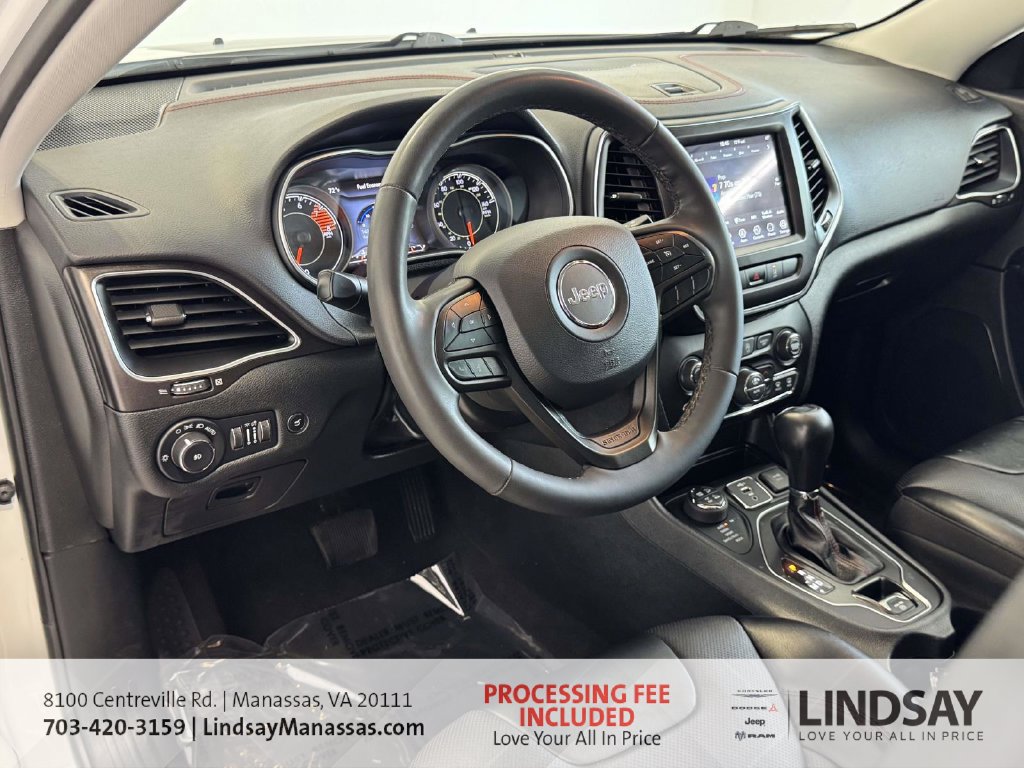 Used 2022 Jeep Cherokee Trailhawk w/ Premium Leather Package AWD/4WD image 18