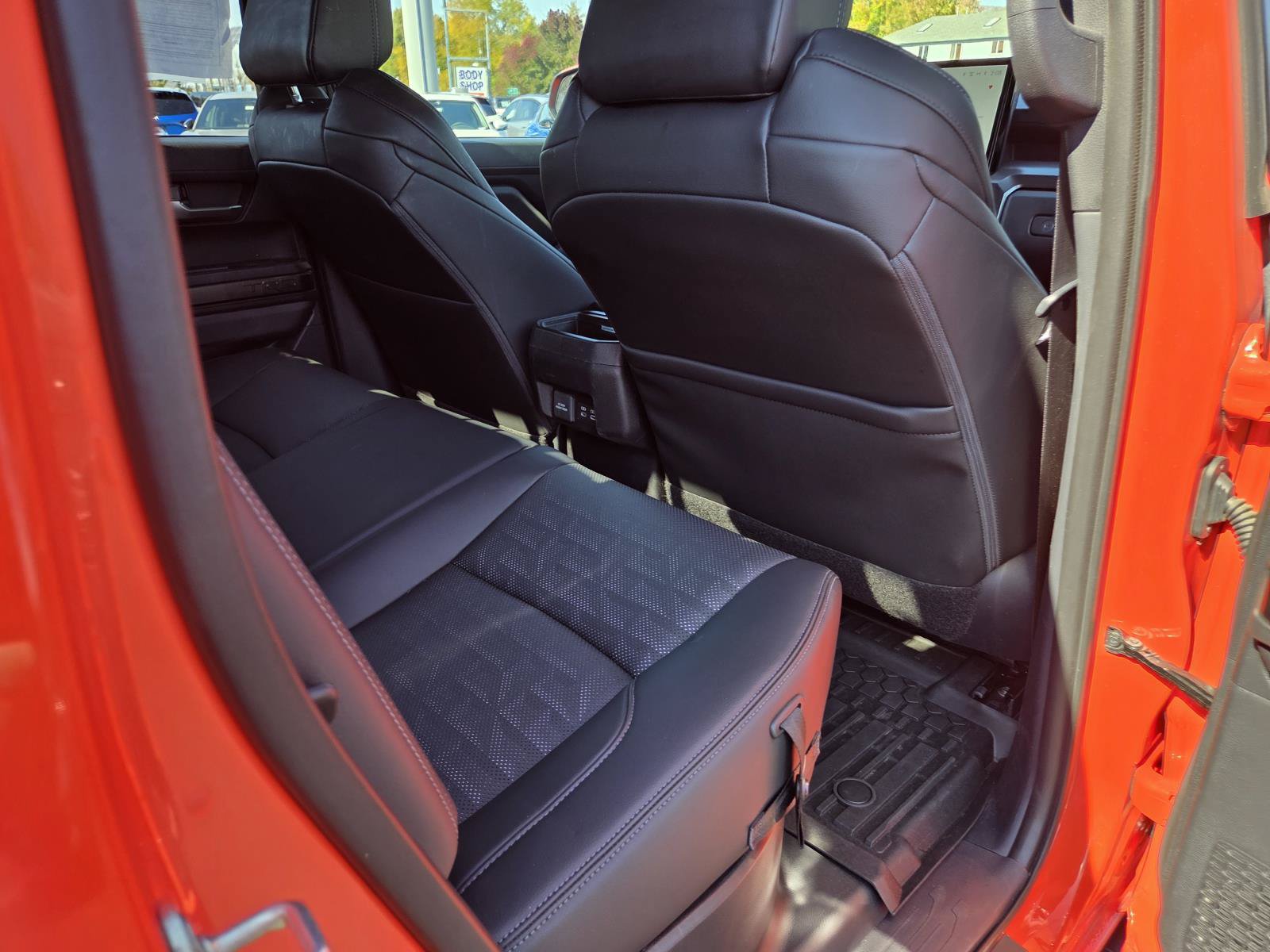 Used 2024 Toyota Tacoma TRD Off-Road w/ TRD Off Road Premium Package AWD/4WD image 19
