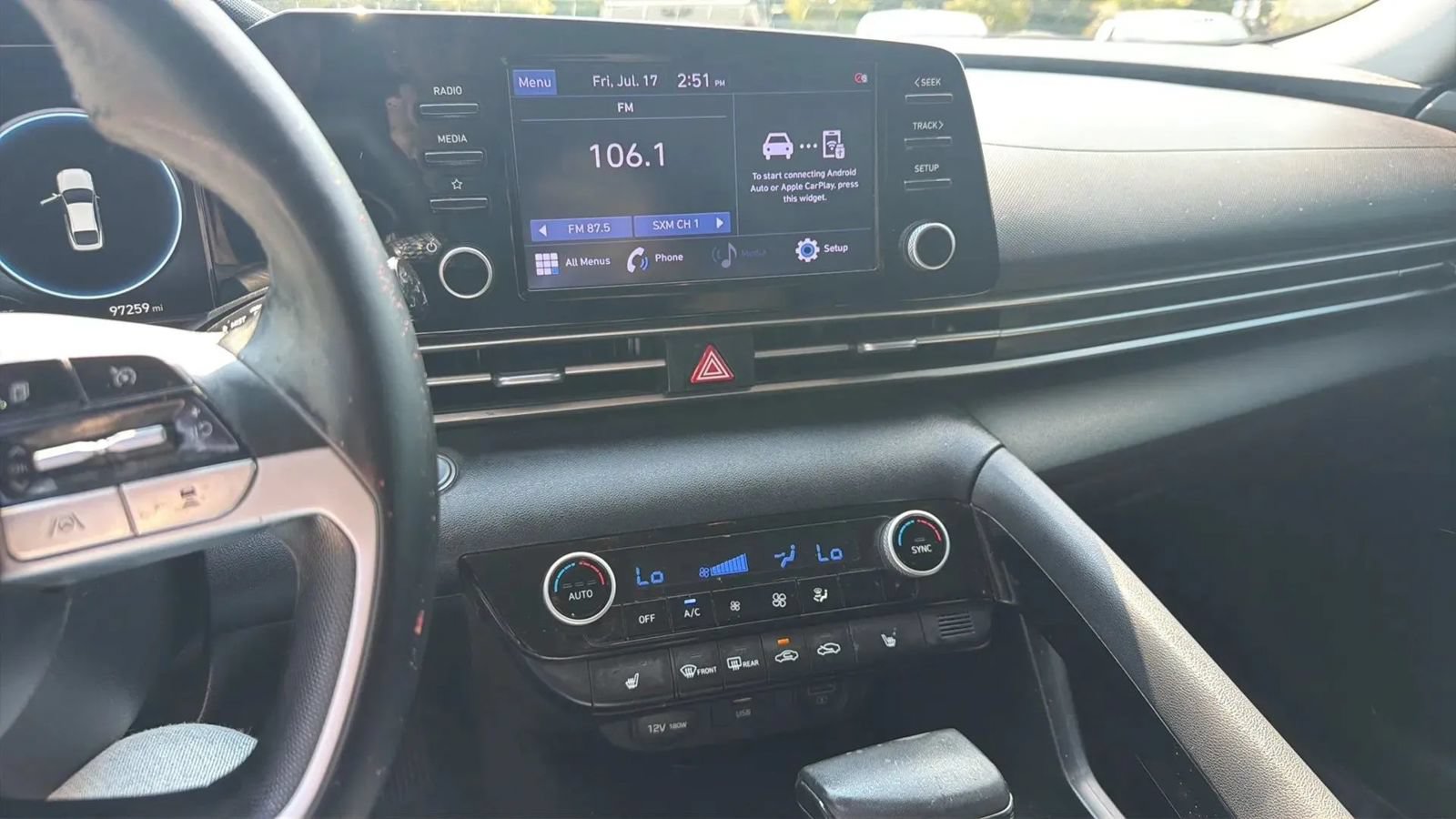 Used 2021 Hyundai Elantra SEL w/ Convenience Package FWD image 13