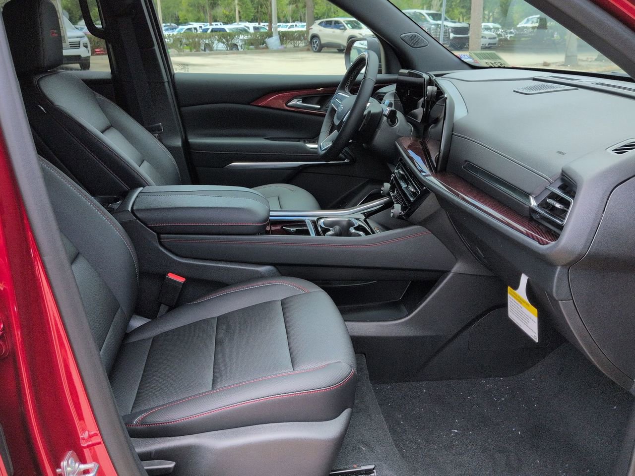 New 2026 Chevrolet Traverse Z71 w/ Enhanced Driving Package AWD/4WD image 26