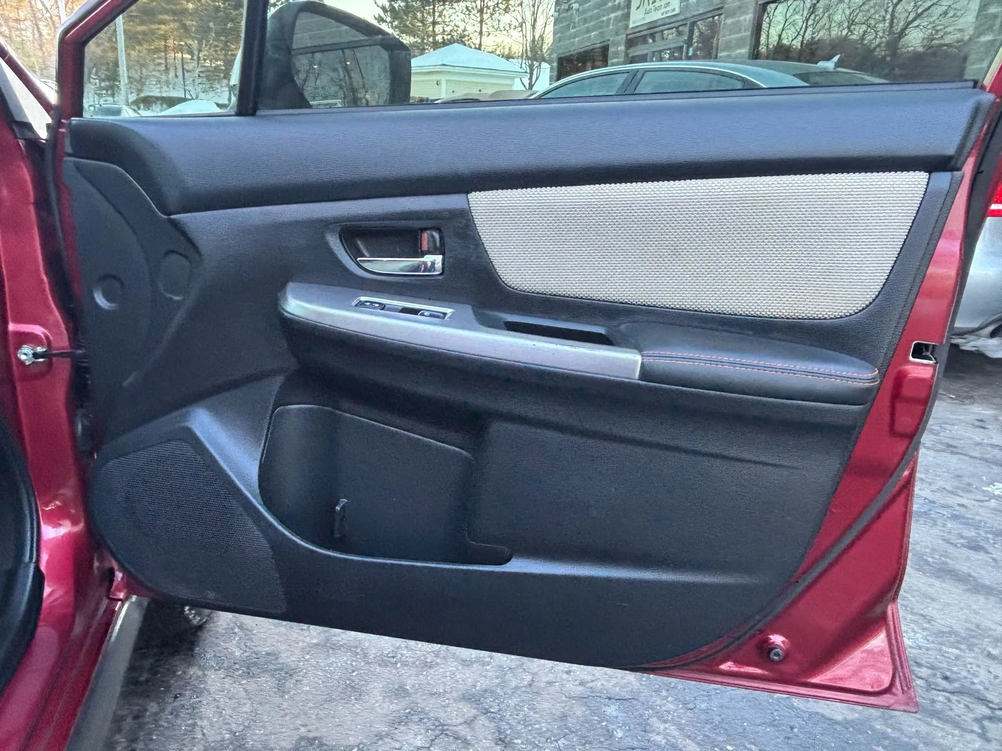 Used 2016 Subaru Crosstrek 2.0i Premium image 14