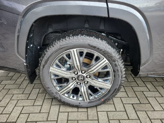 New 2026 Toyota Sequoia Capstone AWD/4WD image 5