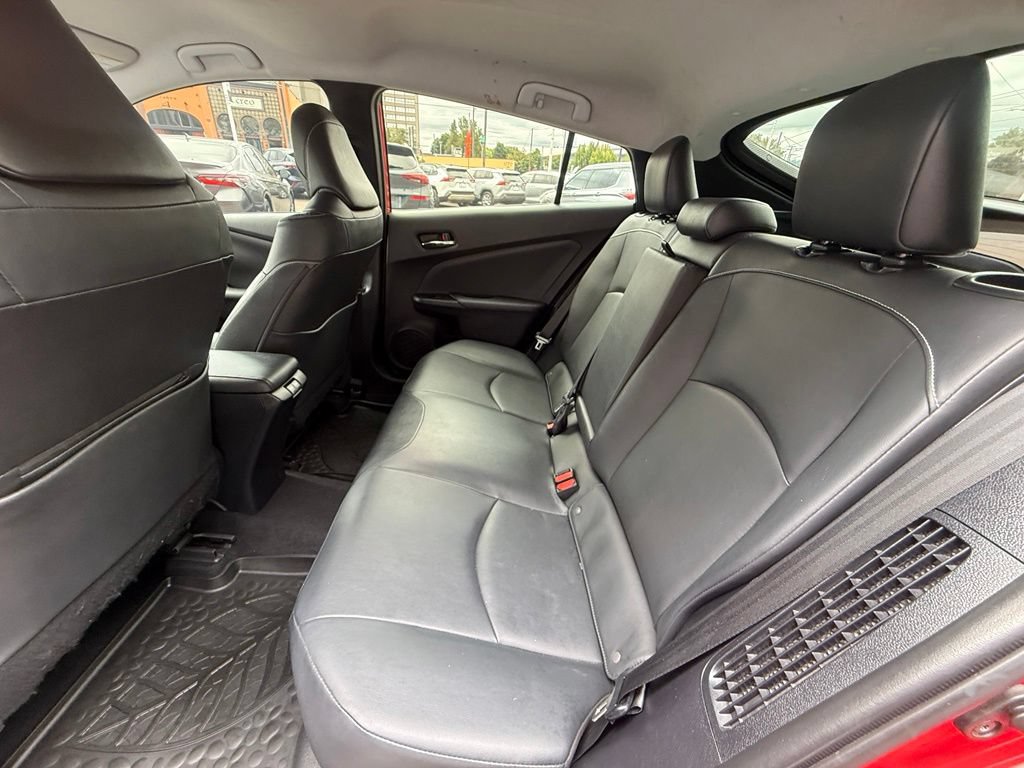 Used 2020 Toyota Prius Prime XLE FWD image 16