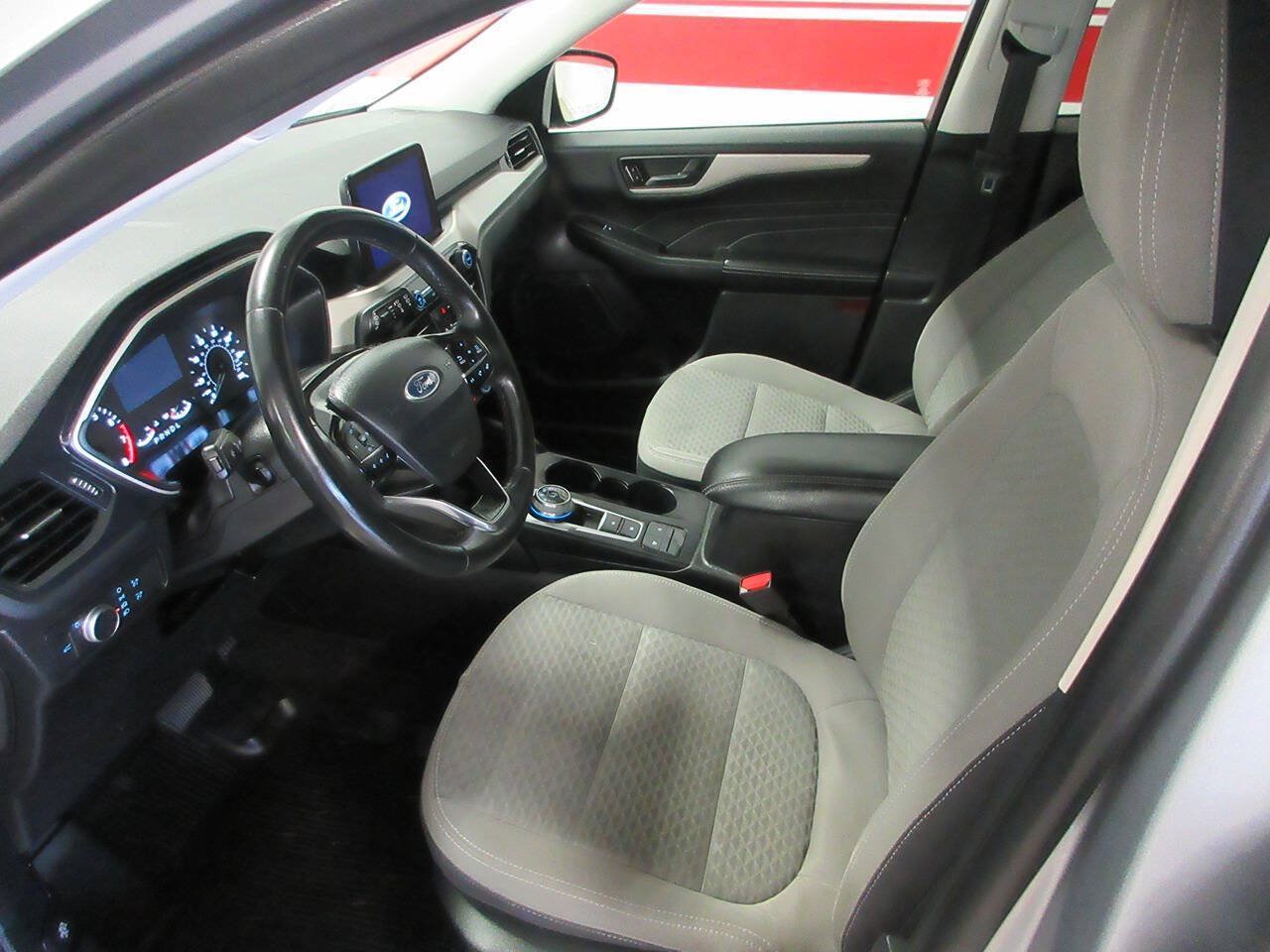 Used 2022 Ford Escape SE w/ Convenience Package AWD/4WD image 7