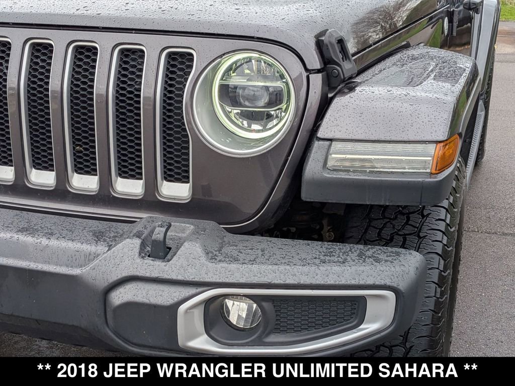 Used 2018 Jeep Wrangler Unlimited Sahara AWD/4WD image 16