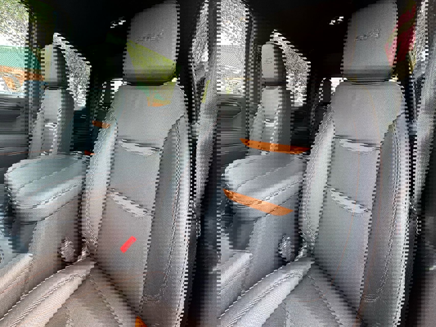 Used 2024 GMC Sierra 1500 AT4 w/ AT4 Premium Package image 22