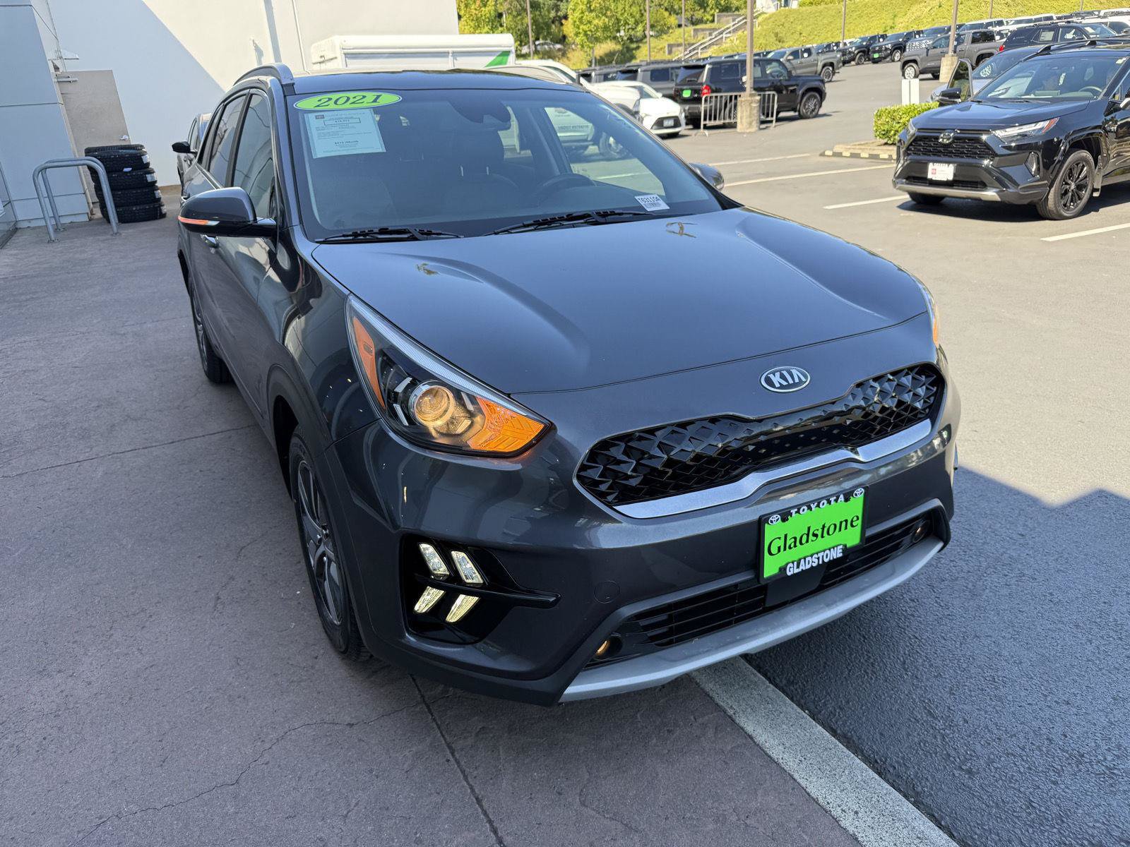 Used 2021 Kia Niro EX FWD image 7