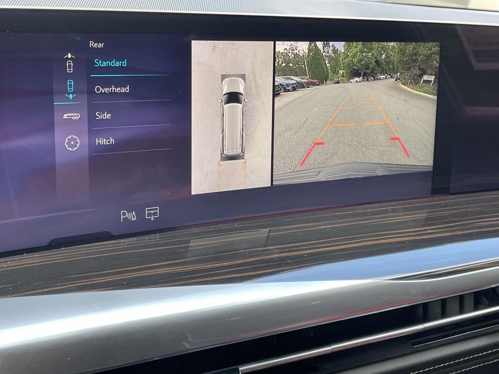 New 2025 Cadillac Escalade ESV Premium Luxury image 32