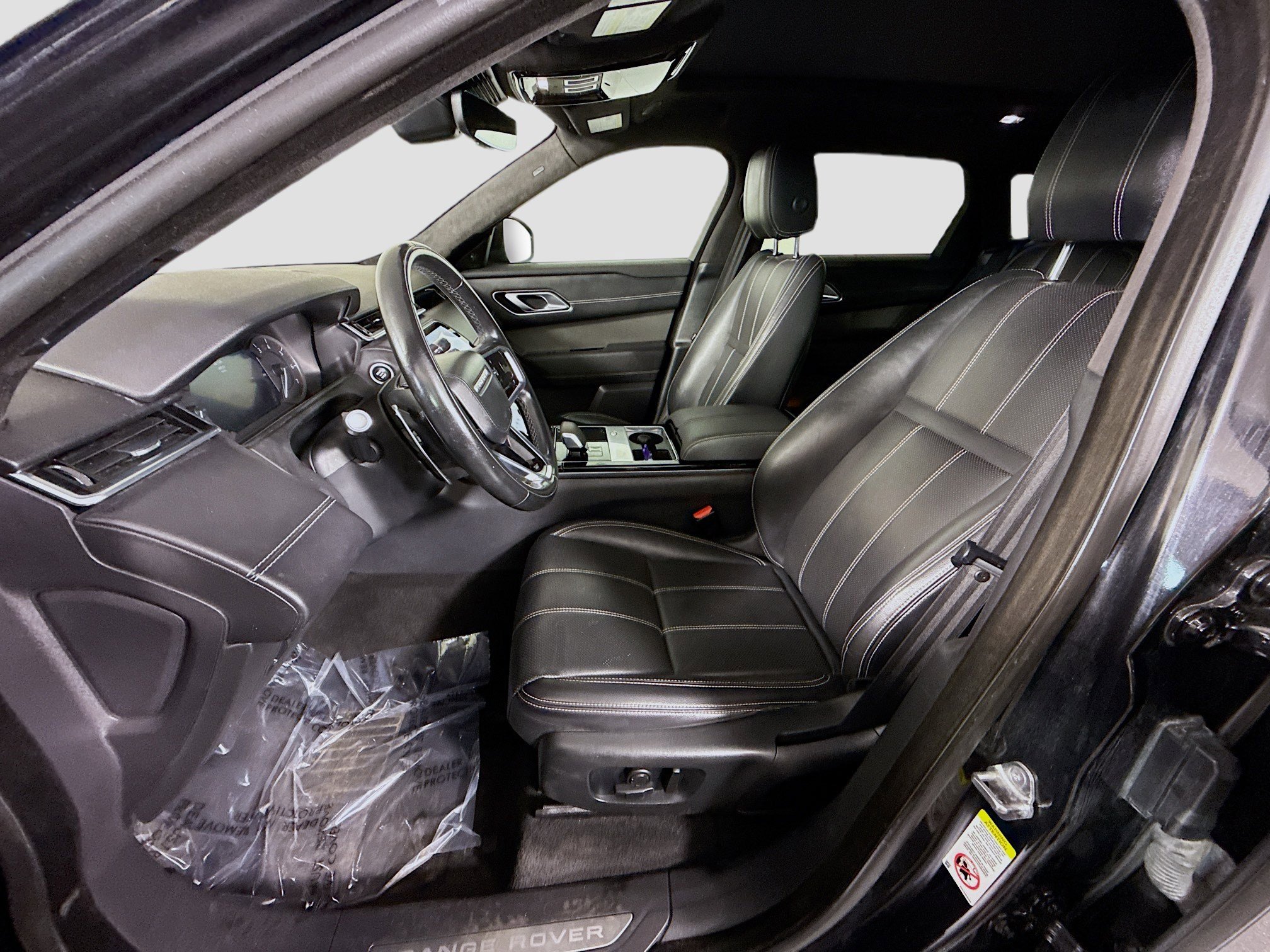 Used 2022 Land Rover Range Rover Velar S image 22